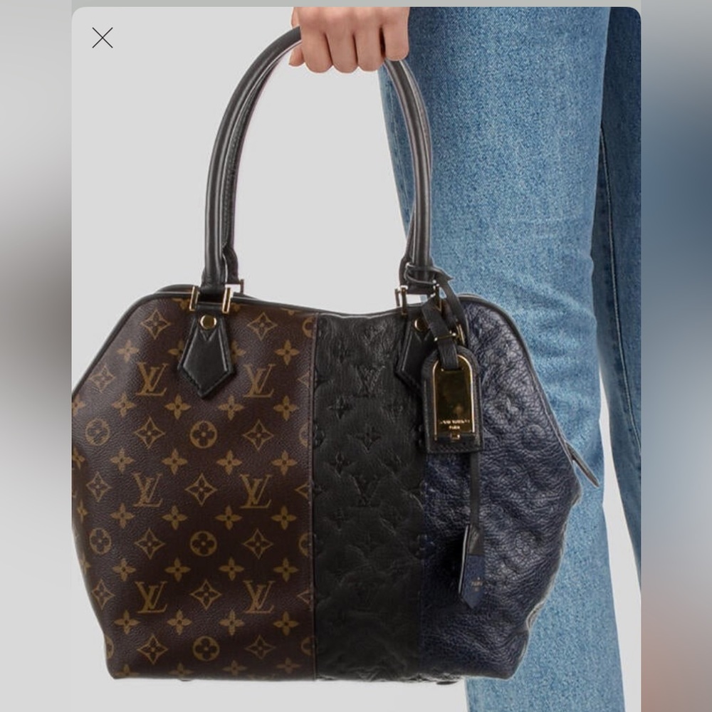 Authentic Louis Vuitton Purse/Large/Multi Color